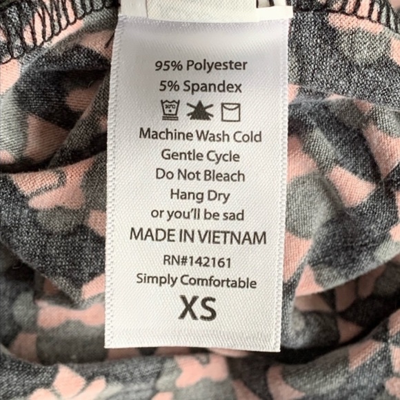 NWT LuLaRoe Irma Disney top size Xsmall - Picture 8 of 8